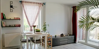 2 BEDROOM FLAT CANNING TOWN (EAST LONDON ZONE 2)