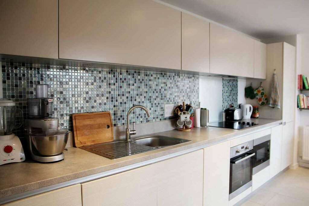 2 Bedroom Flat Canning Town